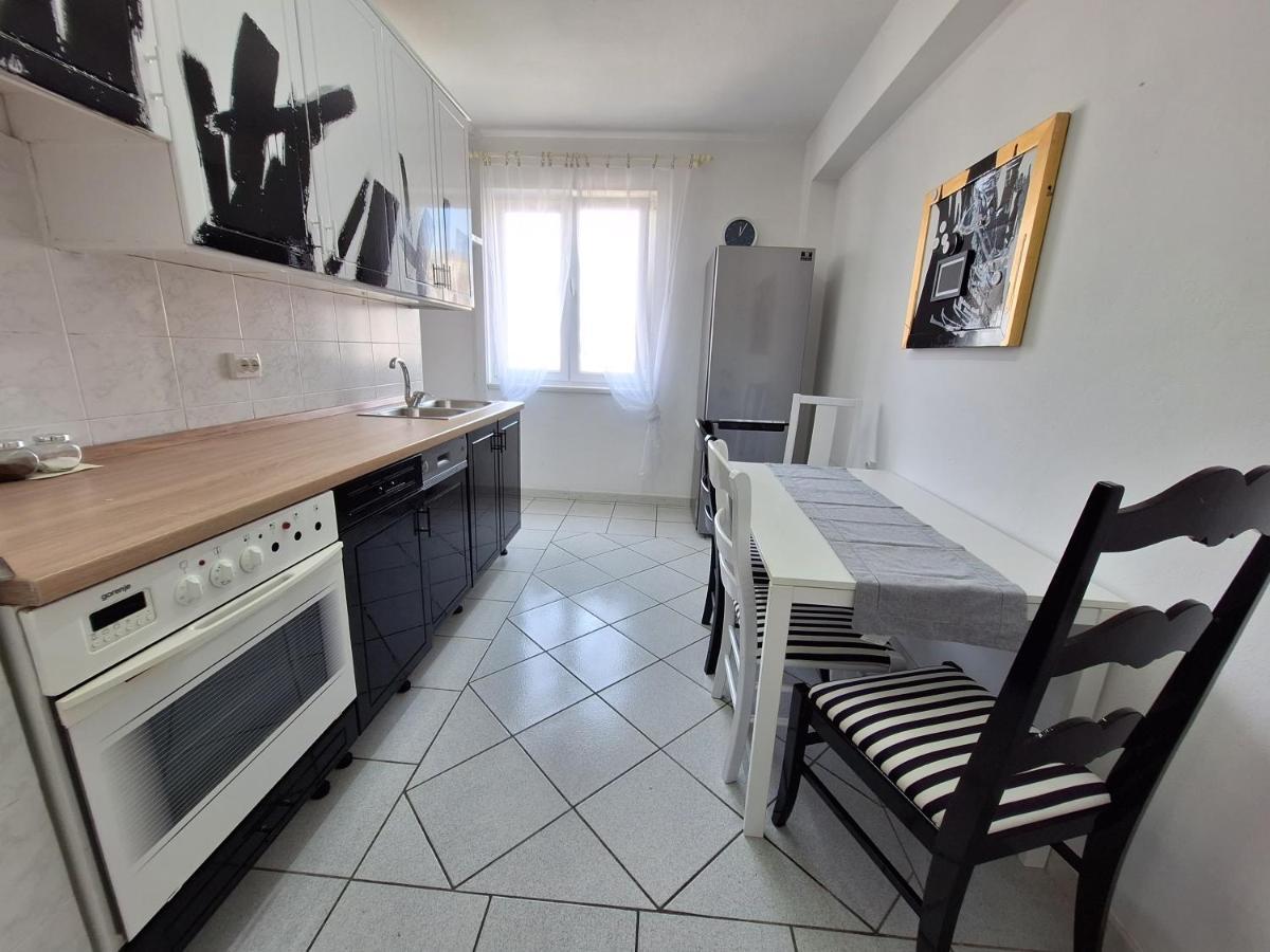 Two Bedroom Apartment Alma Zadar Buitenkant foto
